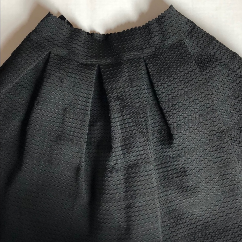 2 different Express Puffy skirts